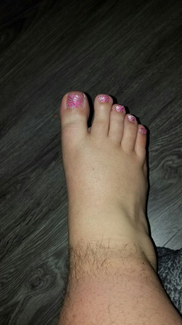 My Husband Bet Me I Couldn't Shave His Foot Without Him Waking Up. This Is What He Woke Up To This Morning