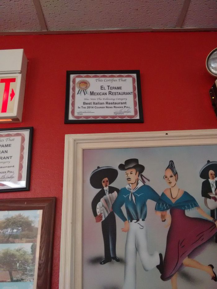 El restaurante mexicano de mi barrio tiene un premio a mejor restaurante italiano