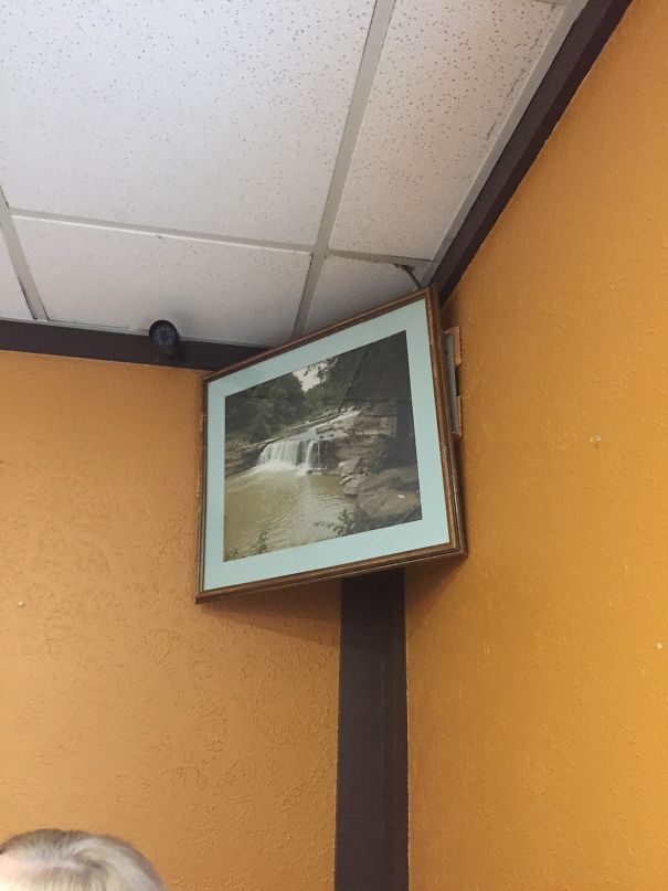 This Restaurant Just Has A Framed Picture Where A Tv Used To Be