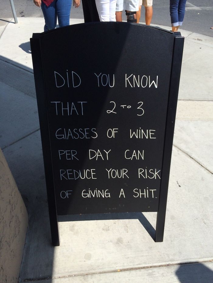Sign Outside A Wine Tasting Bar In Napa