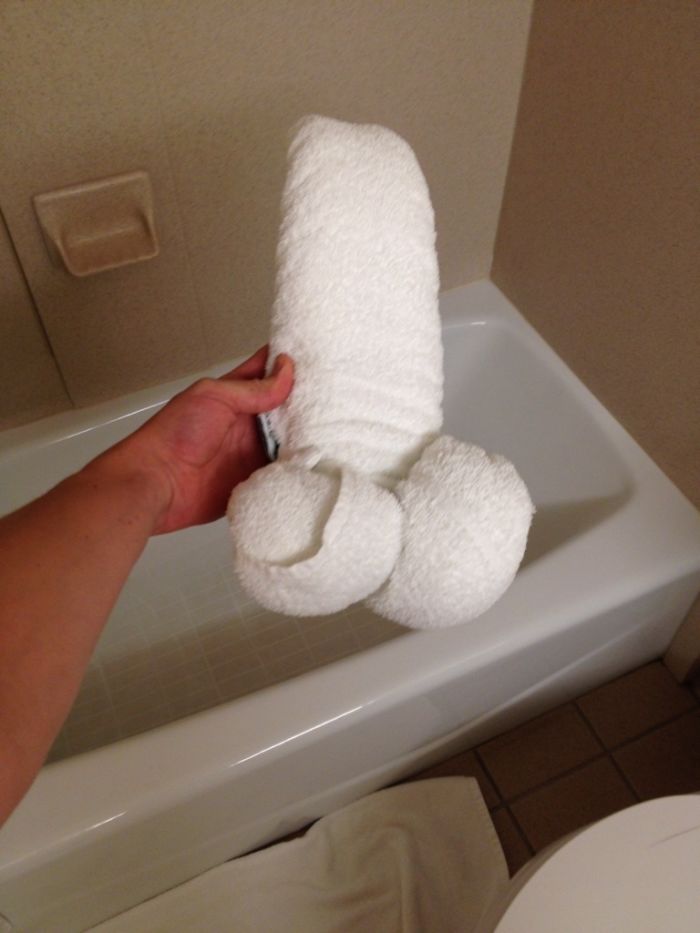Vaya manera de enrollas las toallas tienen en este hotel
