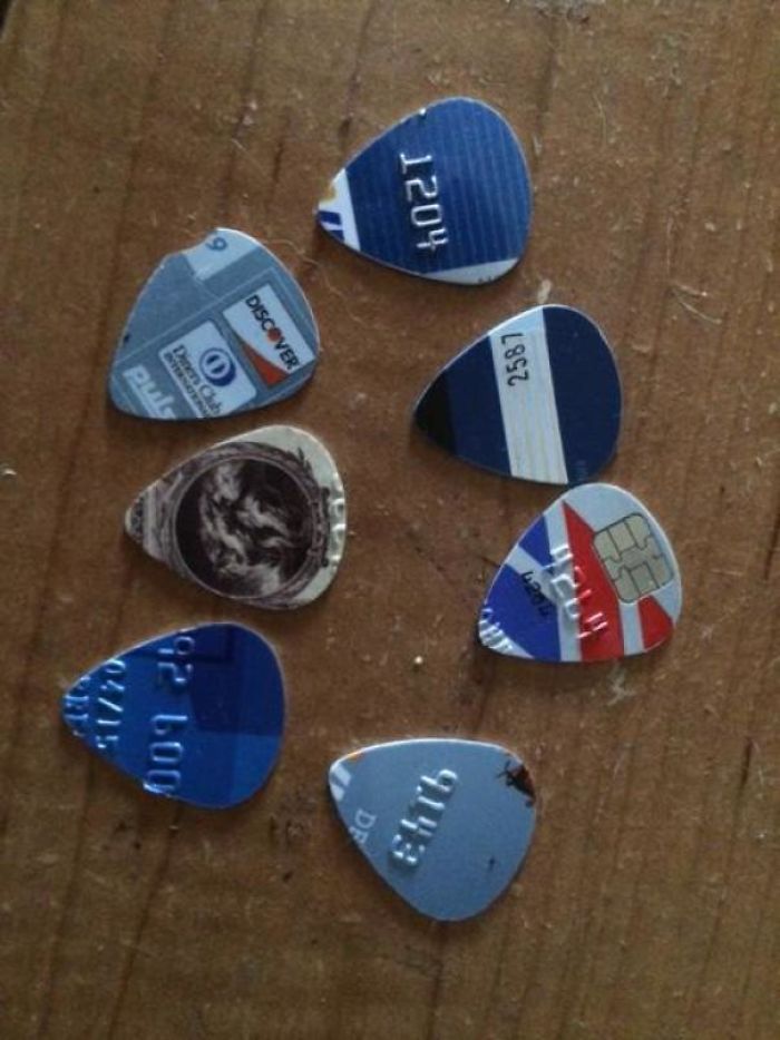 My Favorite Bar Takes Old Lost Credit Cards And Turns Them Into Guitar Picks