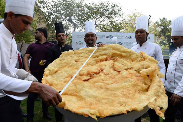 Indian Chefs Seek Giant Fried Bread Record