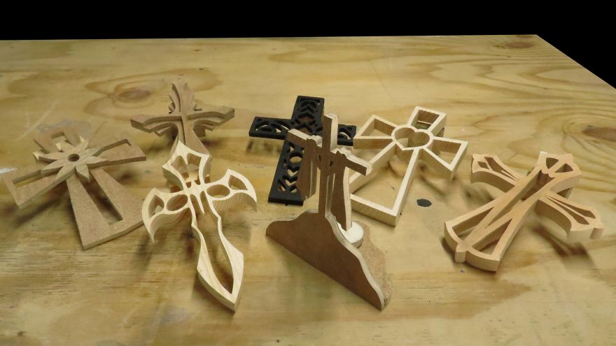 7 Amazing Wood Crosses