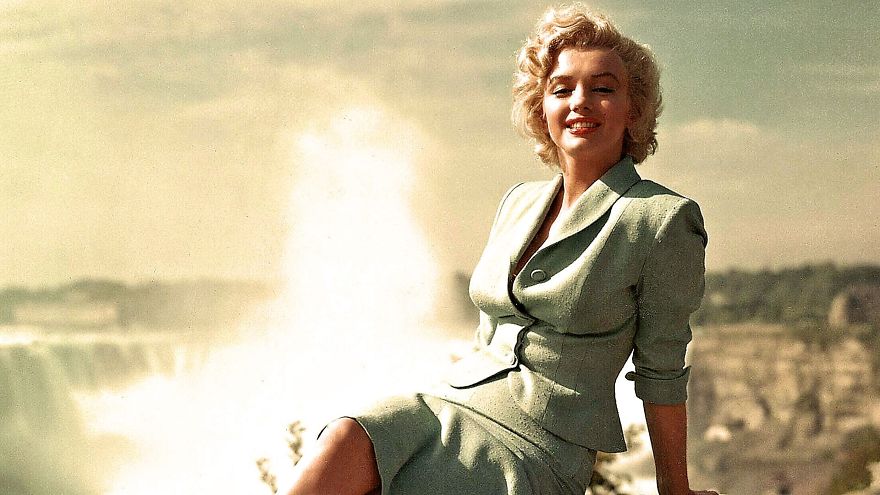 Story Of Worlds Most Beautiful Women. Story Of Worlds Most Beautiful Women.
