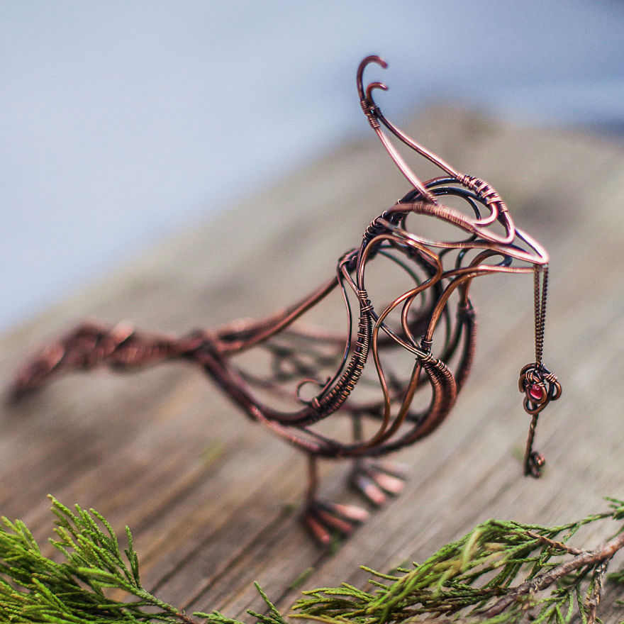 The Ukrainian Artist Uses Wire To Tell Love Stories