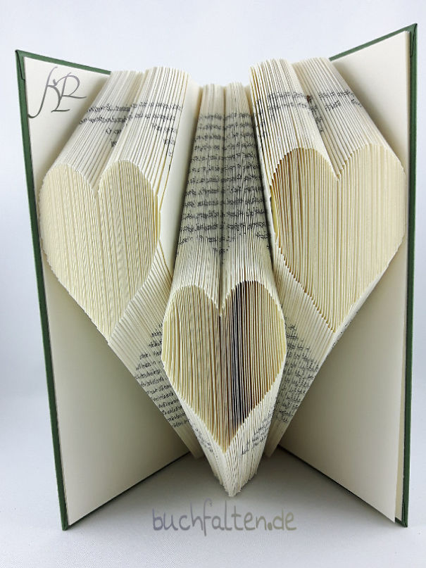 Folded Book 3 Hearts