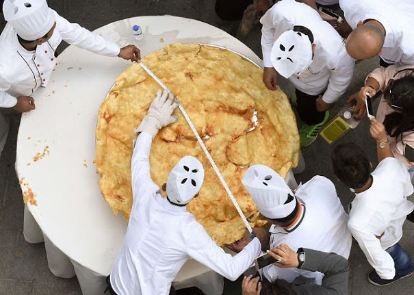 Indian Chefs Seek Giant Fried Bread Record