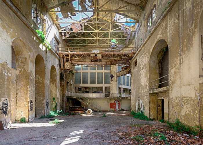 I Photographed This Beautiful Abandoned Powerplant