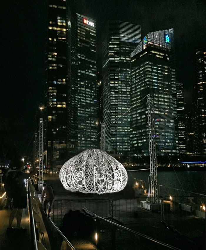 50 People Spend 2 Months To Crochet Giant Urchins Above Singapore's Marina That Each Weight 220 Lbs (100Kg)