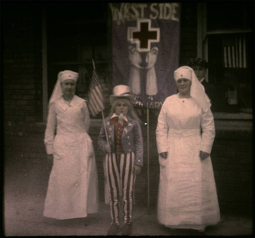 Two Nurses And Child Dressed As "Uncle Sam" In Wwi Support Parade, Pasadena California, 1917