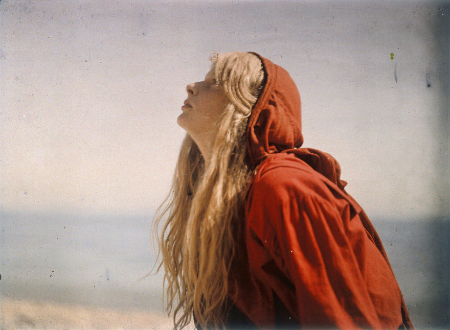 Christina In Red, 1913