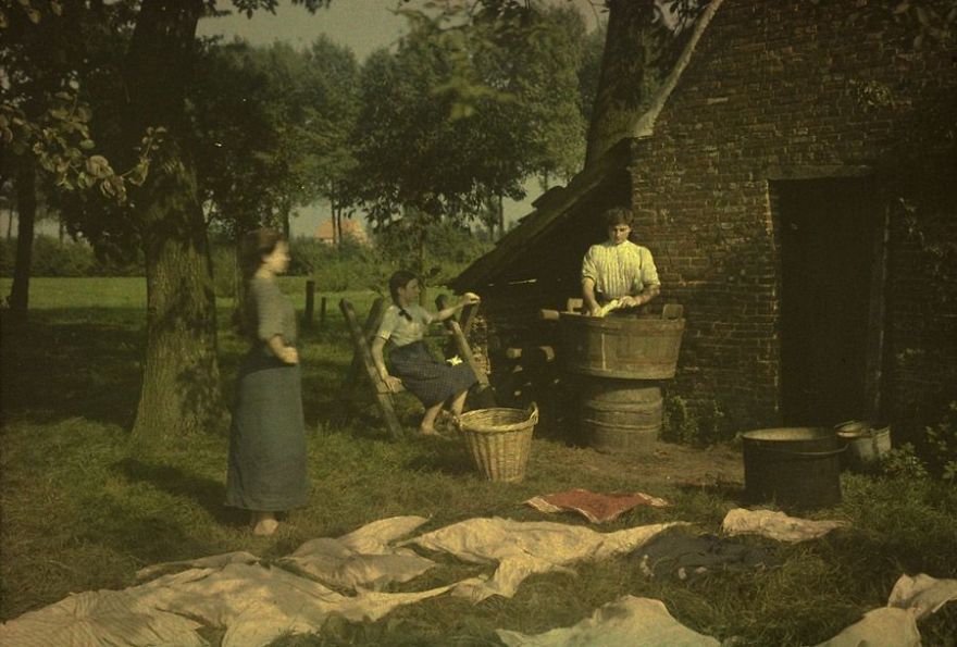 Washing And Bleaching, 1912