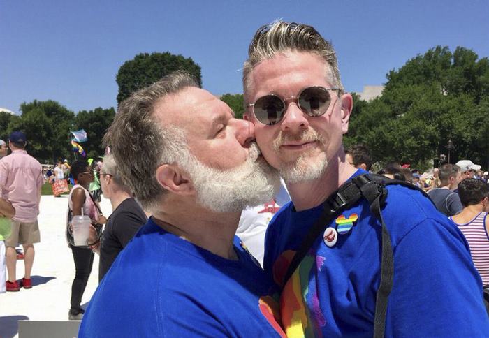 Gay Couple Who Was Told Their Love Was "Just A Phase" Recreates Their Pride Photo 25 Years Later