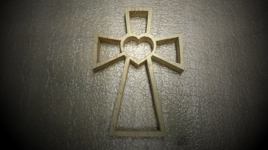 7 Amazing Wood Crosses