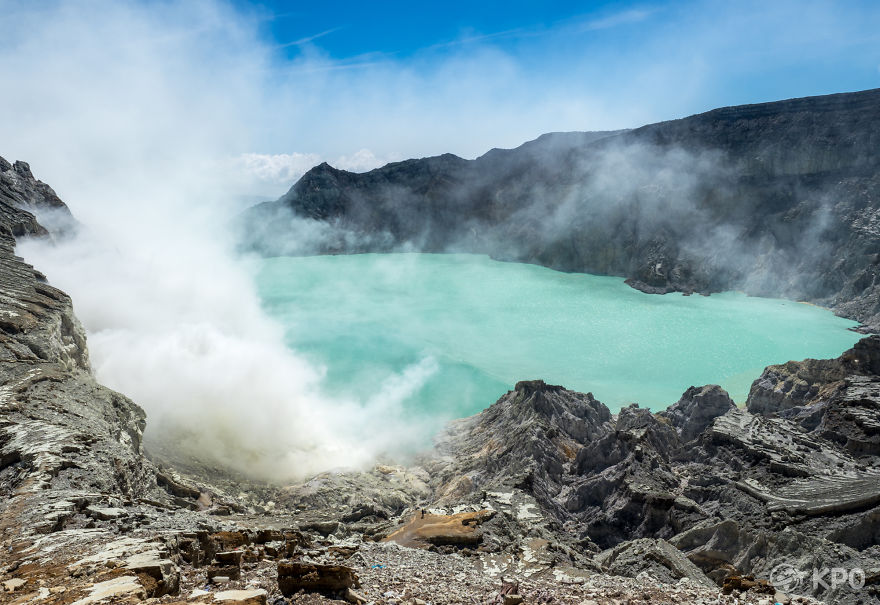 6 Hours In Hell On Earth: Kawah Ijen Volcano 6 Hours In Hell On Earth: Kawah Ijen Volcano