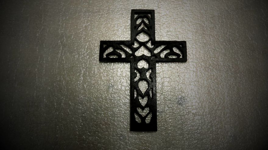 7 Amazing Wood Crosses