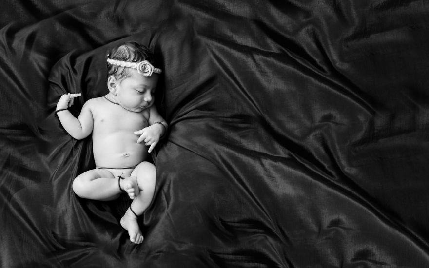 Indian Photographer Captures Meditation Pose By Newborn That Goes Viral