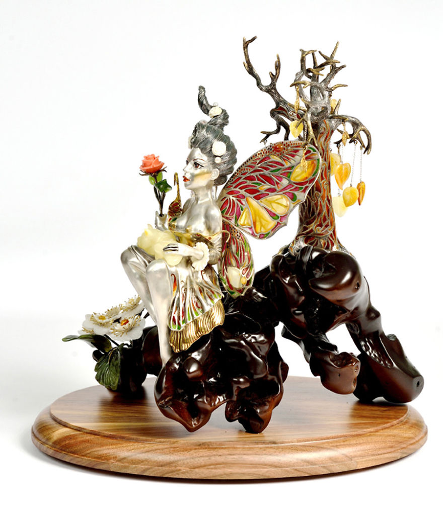 10 Wonderful Exclusive Silver Figurines
