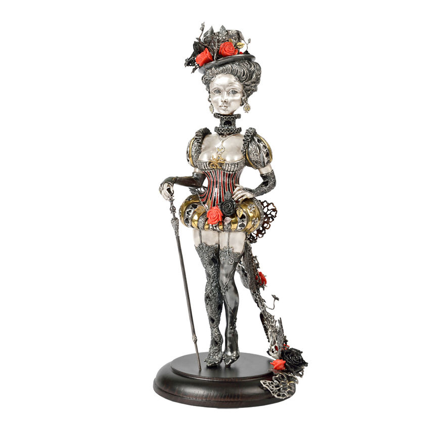 10 Wonderful Exclusive Silver Figurines