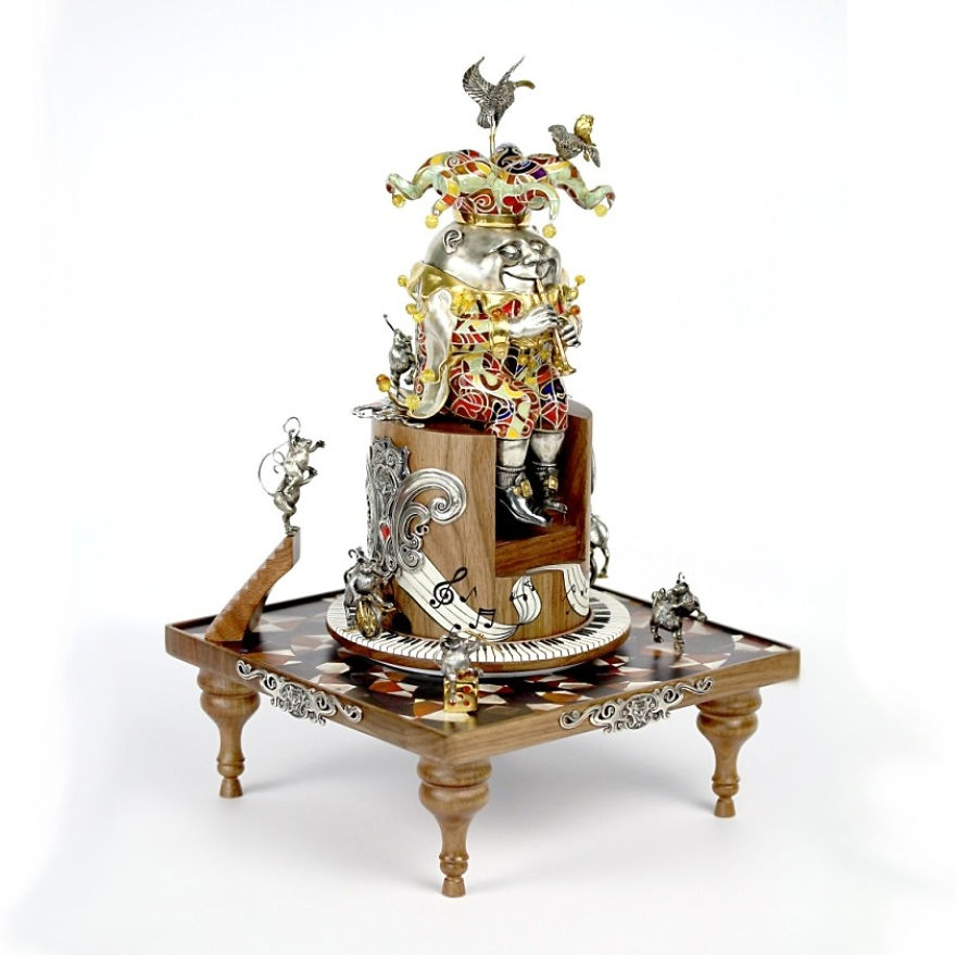 10 Wonderful Exclusive Silver Figurines