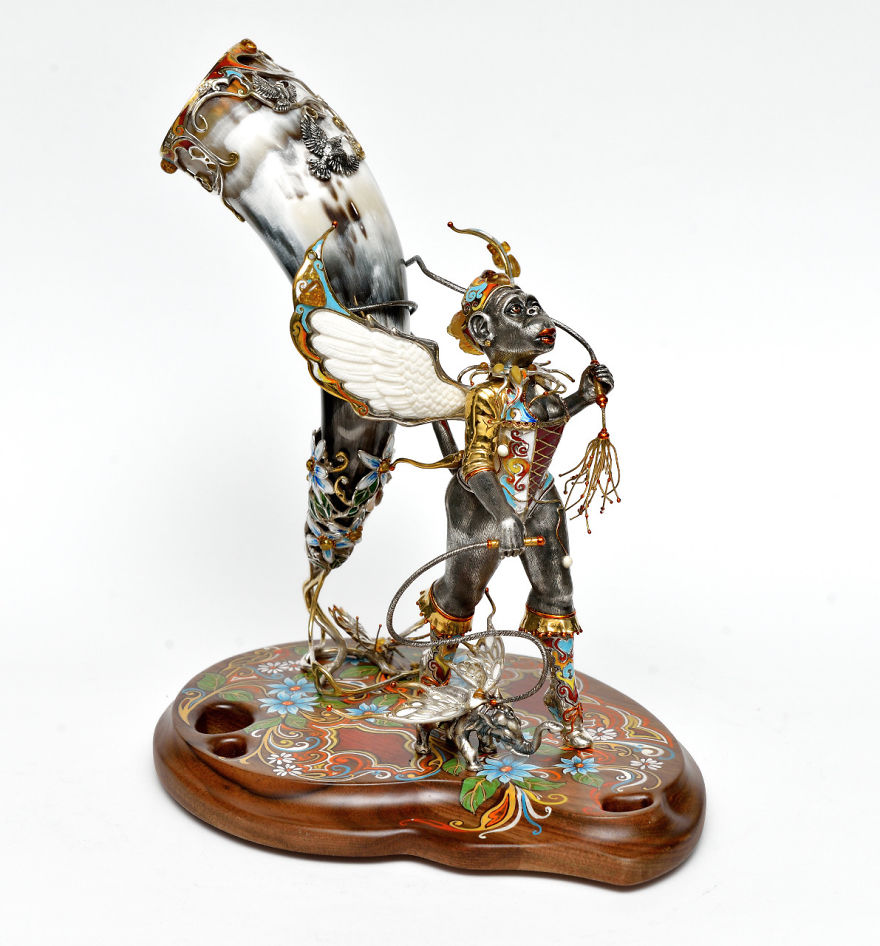 10 Wonderful Exclusive Silver Figurines