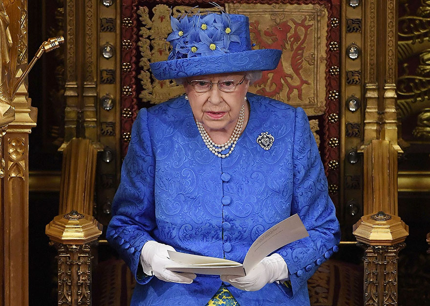 It Looks Like The Queen Just Trolled The UK Prime-Minister About Brexit In The Most Brilliant Way