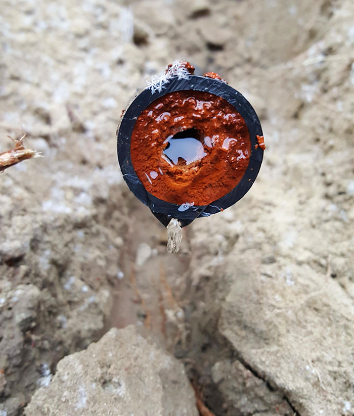 This Is What 15 Years Of Rust Accumulation Looks Like In A 1" Water Pipe