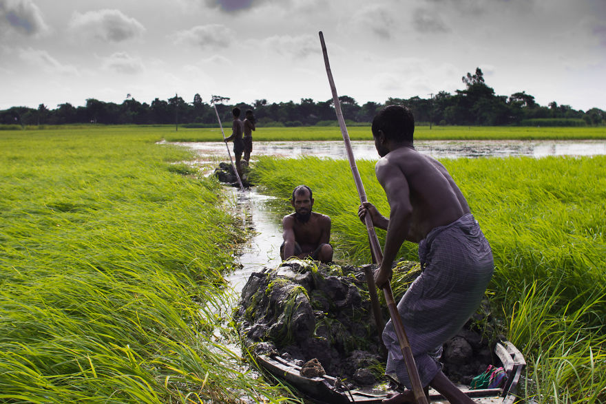 10+ Photos Taken On The Journey Of Human Life. Photography By Bangladesh's Photo Journalist Shahnaz Parvin. 10+ Photos Taken On The Journey Of Human Life. Photography By Bangladesh's Photo Journalist Shahnaz Parvin.