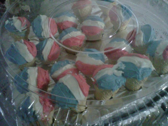 So My Friend's 4th Of July Cupcakes Turned Out A Little... French