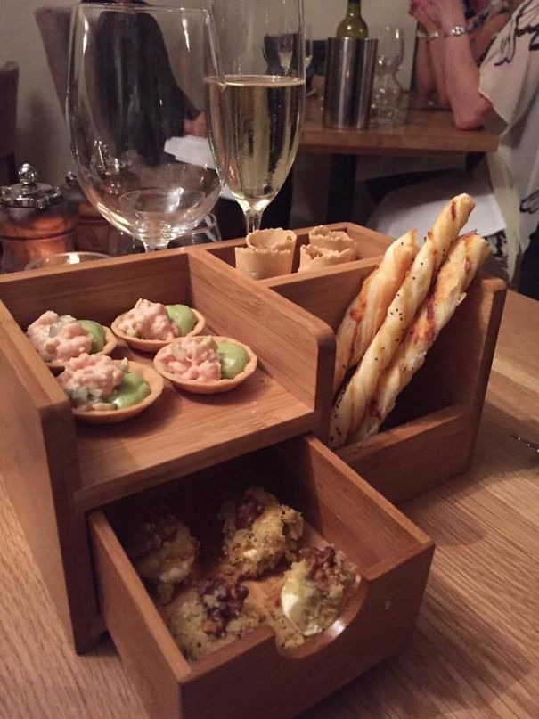 Canapes In A Desk Tidy From Amazon