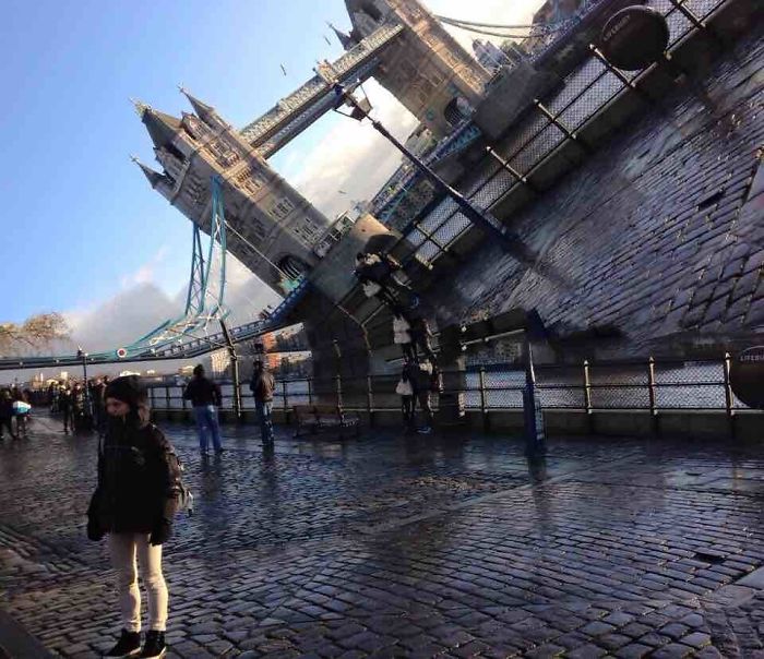 My Friend Is Studying Abroad In London And Took A Failed Panorama