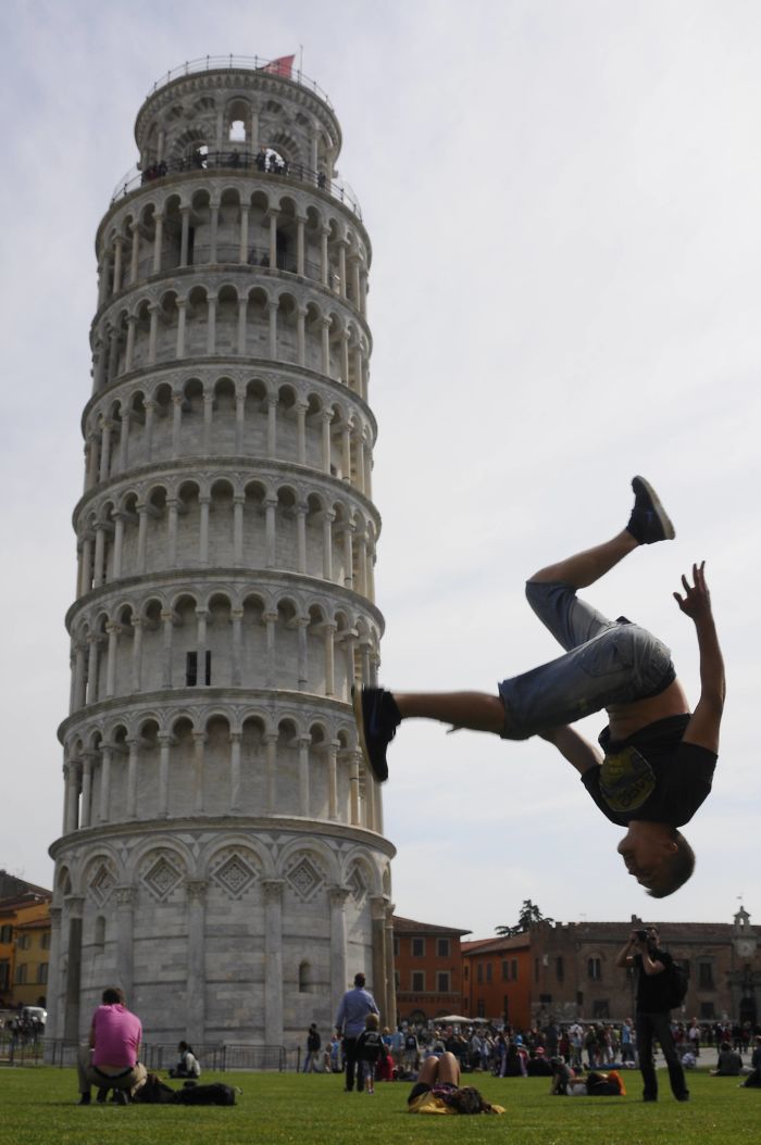 Whoever Said That Posing With The Leaning Tower Of Pisa Was Boring Clearly Hasn’t Seen These 46 Funny Pics