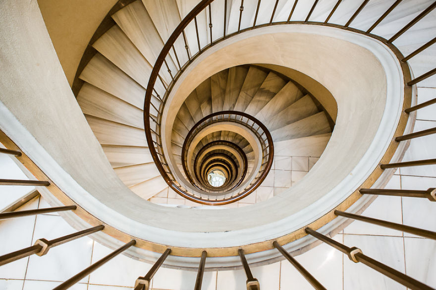 10 Mesmerizing Staircases In Barcelona