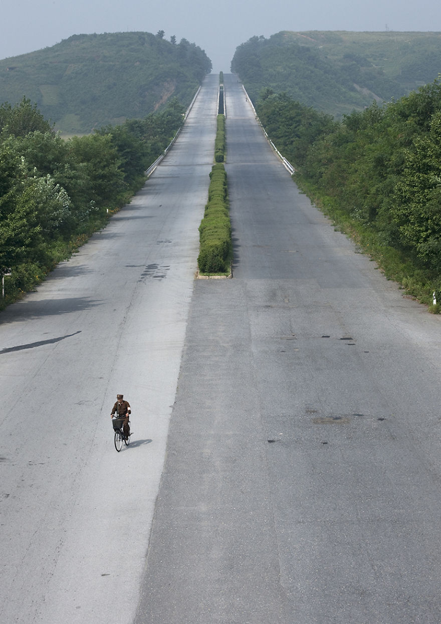 Yes, In North Korea You Can Bike Without Danger On Highway