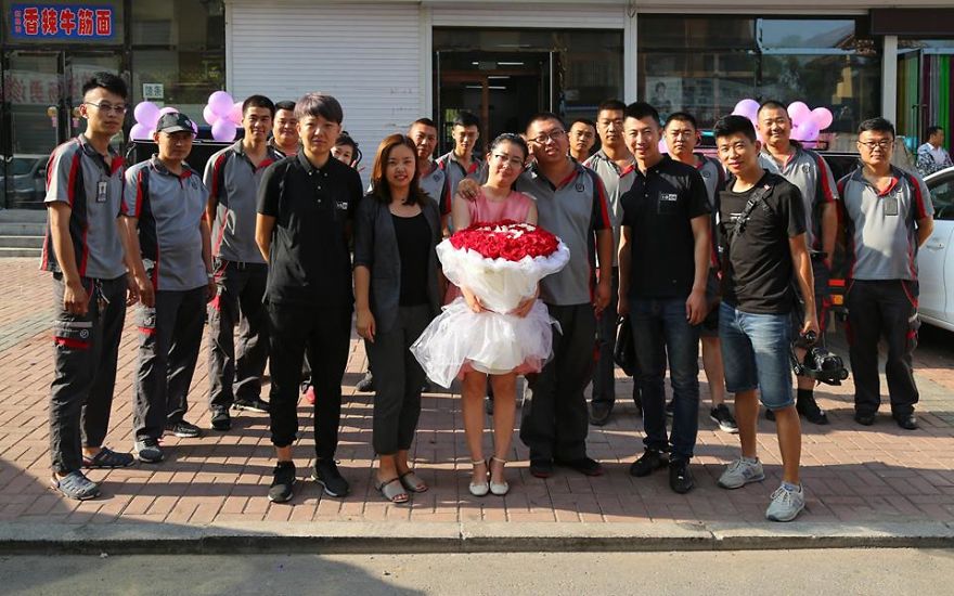 Delivery Man Rents 11 Tricycles To Propose To Girlfriend
