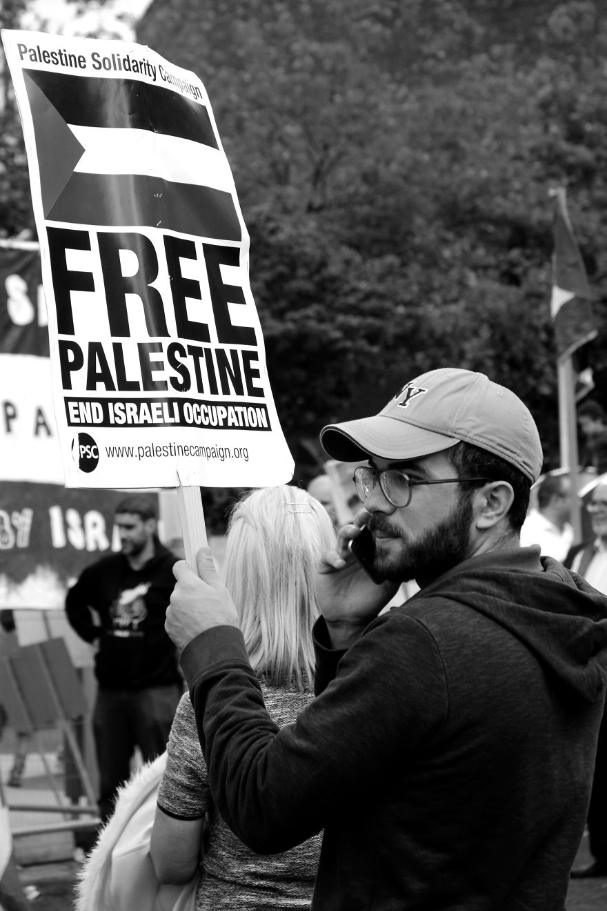 Free Palestine Protest At The Gardens