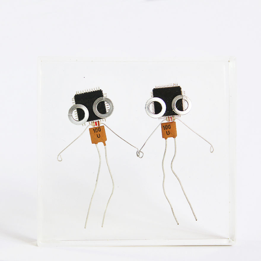 I Turned Electronic Waste Into Tiny And Biggie Robots (part 3)