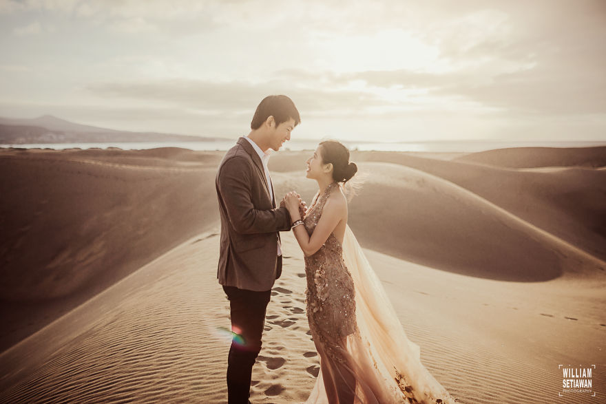 Our Wedding Vow: To Make Post-Wedding Photos Each Anniversary Around The World Our Wedding Vow: To Make Post-Wedding Photos Each Anniversary Around The World