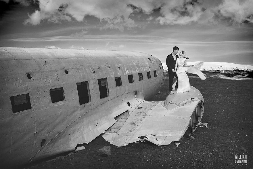 Our Wedding Vow: To Make Post-Wedding Photos Each Anniversary Around The World Our Wedding Vow: To Make Post-Wedding Photos Each Anniversary Around The World