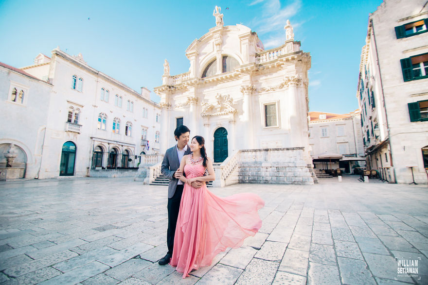 Our Wedding Vow: To Make Post-Wedding Photos Each Anniversary Around The World Our Wedding Vow: To Make Post-Wedding Photos Each Anniversary Around The World