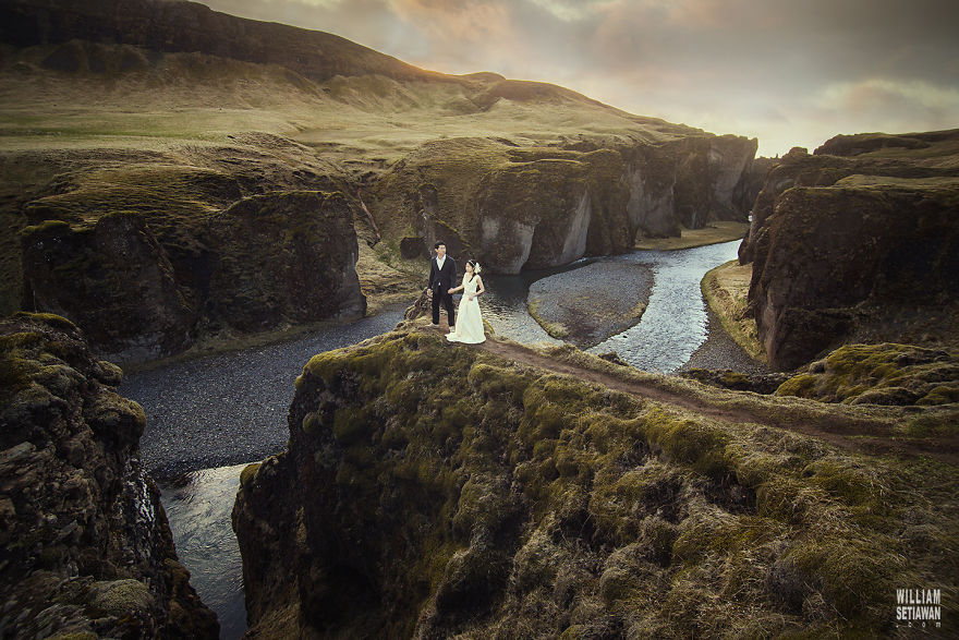 Our Wedding Vow: To Make Post-Wedding Photos Each Anniversary Around The World Our Wedding Vow: To Make Post-Wedding Photos Each Anniversary Around The World