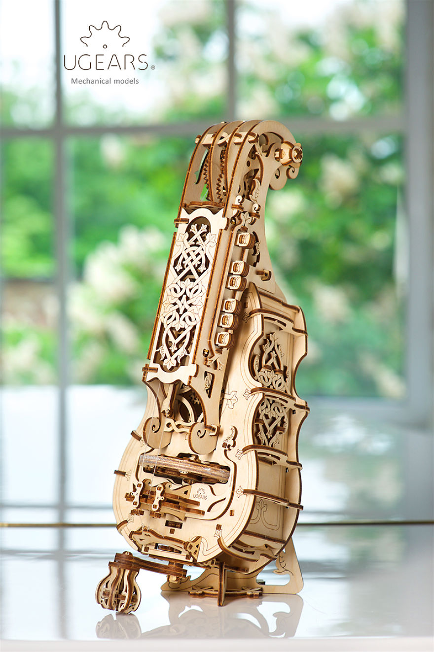 Ugears Hurdy-Gurdy: The World’s First Musical Instrument You Self-Assemble To Play