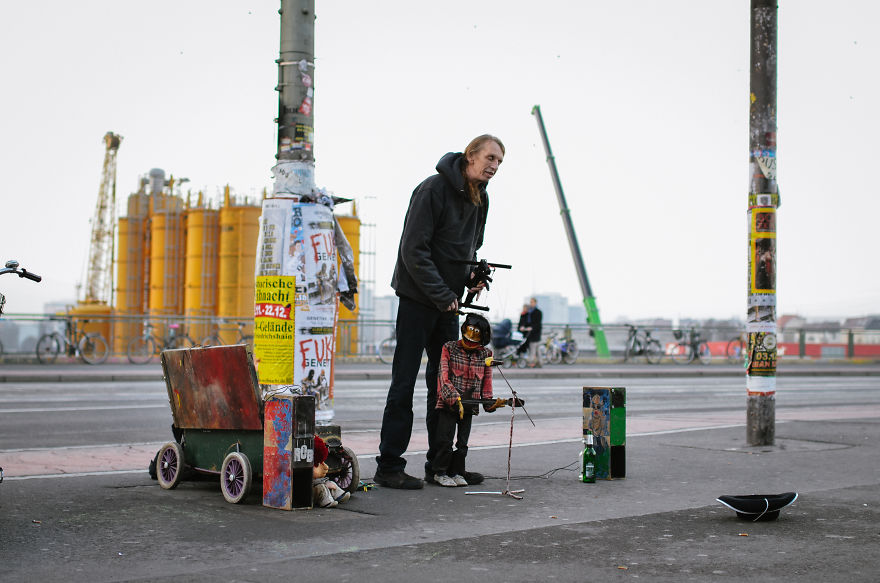 What Are You Complaining About? My Photo Story About Homeless People In Berlin Who Do Not Complain... What Are You Complaining About? My Photo Story About Homeless People In Berlin Who Do Not Complain...
