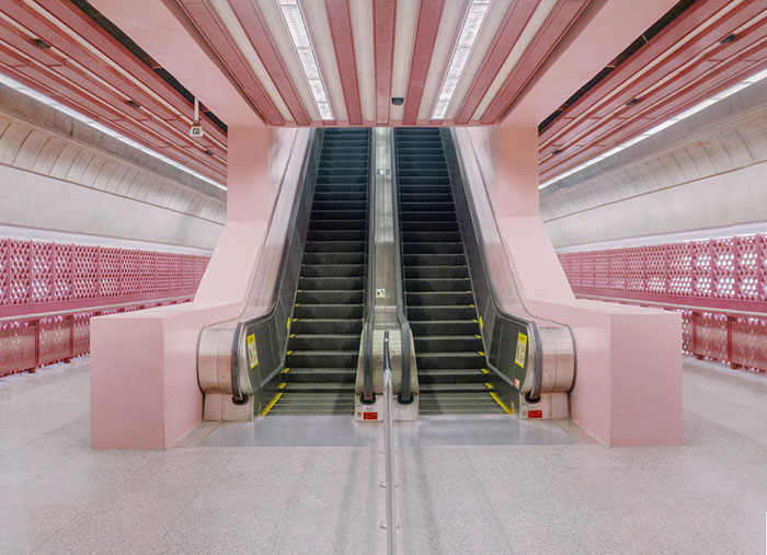 People Share Pics Of Real-Life Locations That Look Like They’re Straight Out Of A Wes Anderson Movie