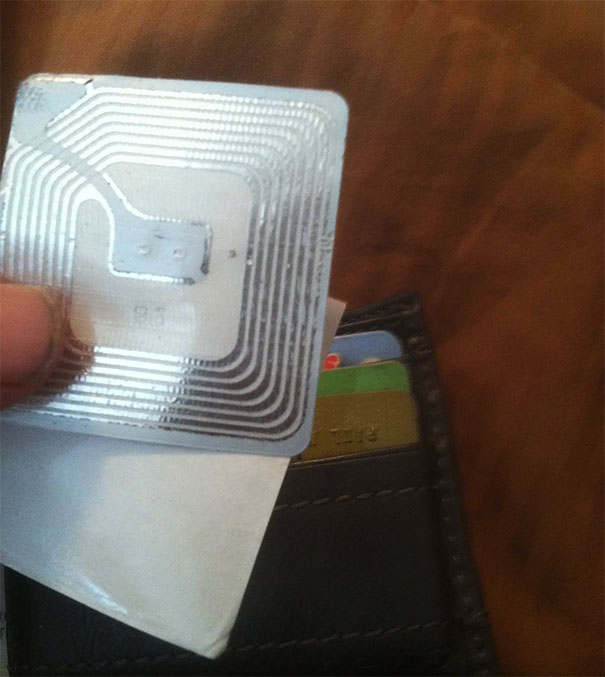 My Roommate Is A Asshole, After Setting Off Security Alarms At The Doors Of Almost Every Store I Went To For 6 Months I Finally Found This Hidden In My Wallet