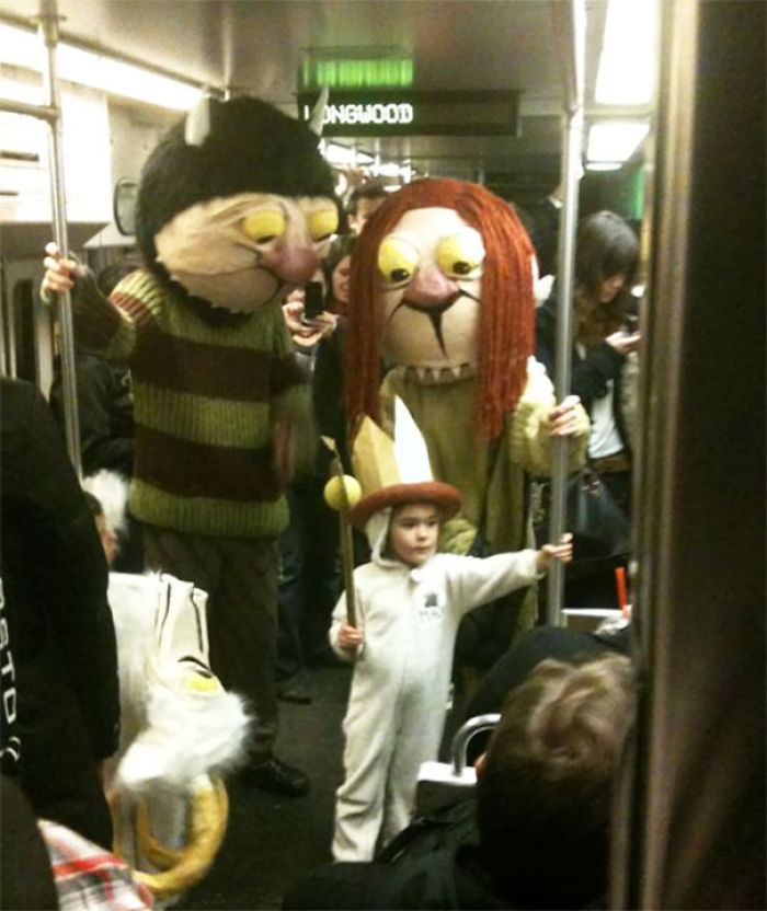 Estos tipos en el metro han triunfado en Halloween