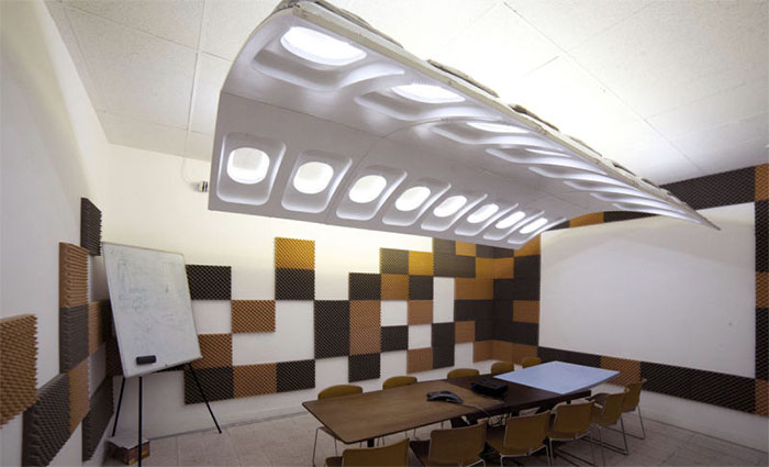 F-Light,iluminación modular hecha con partes de avión