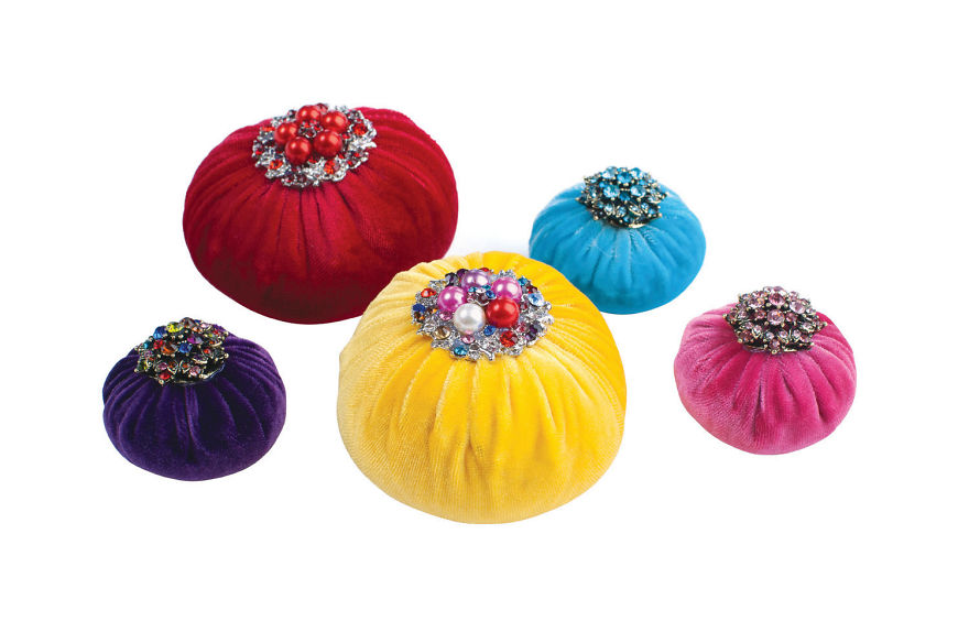 I Like The Idea Behind The Traditional Emery Sand Filled Strawberry Pincushion And Created These Beautiful Emery Pincushions