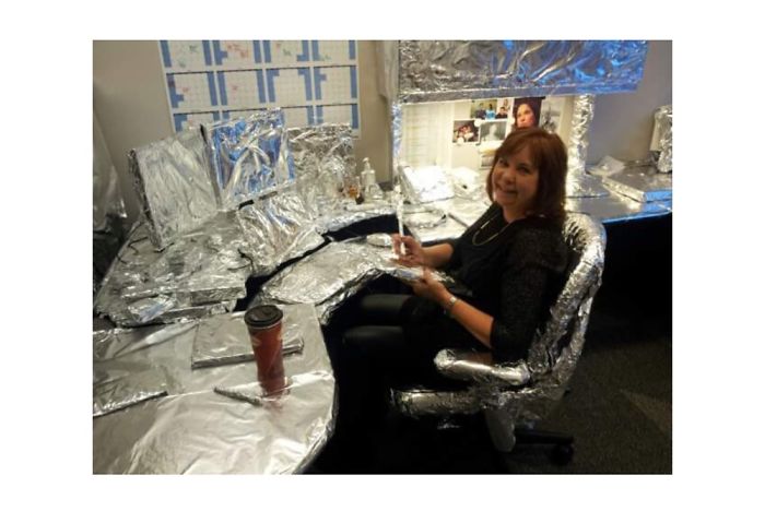 When My Mum Was Pranked At Work With Tin Foil
